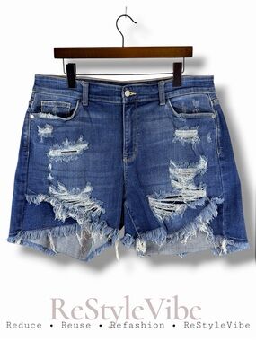 JUDY BLUE Women’s Size 2XL Shorts Denim Jean High Rise Raw Edge Detail Stretch